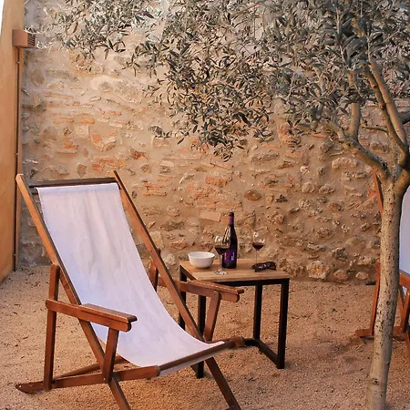 - - Felip Holiday home